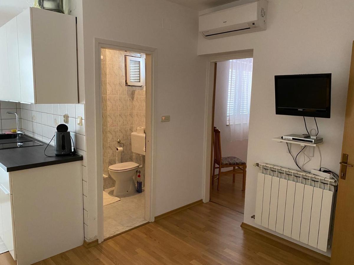 Apartment Coskovic Rosini Bagian luar foto